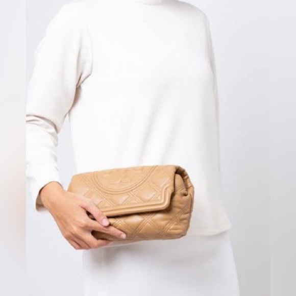 NWT Authentic Luxury Minimalist Tory Burch Fleming Quilted Soft Clutch/Bag - Picture 5 of 17